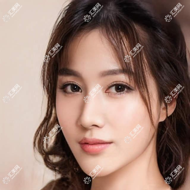 南通名医牙齿矫正精选：梅小亮隐形矫正、吴燕平全口种植、李力疑难正畸有口碑