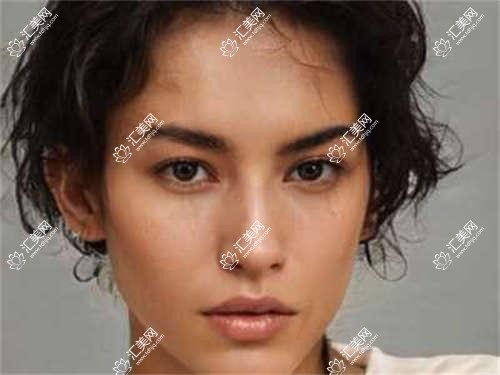 到三亚找这些眼科医生做全飞秒,视力恢复有确保